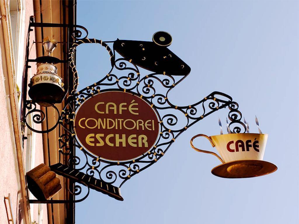 Gaestehaus Eschers Eiswerk อันไวเลอร์ อัม ทริเฟลส์ ภายนอก รูปภาพ